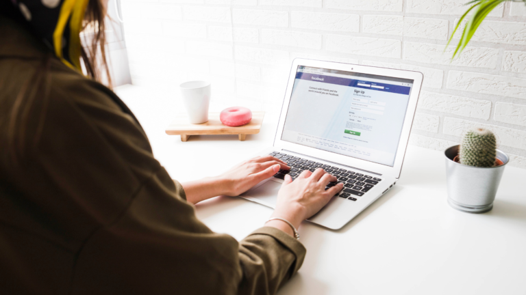 Why Hire an Agency To Run Your Facebook Ads?